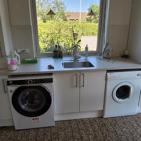 Vakantiehuis Central Microflat, Free Parking, Garden Bbq, Legohouse, Legoland,